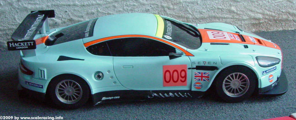 Aston martin DBR9